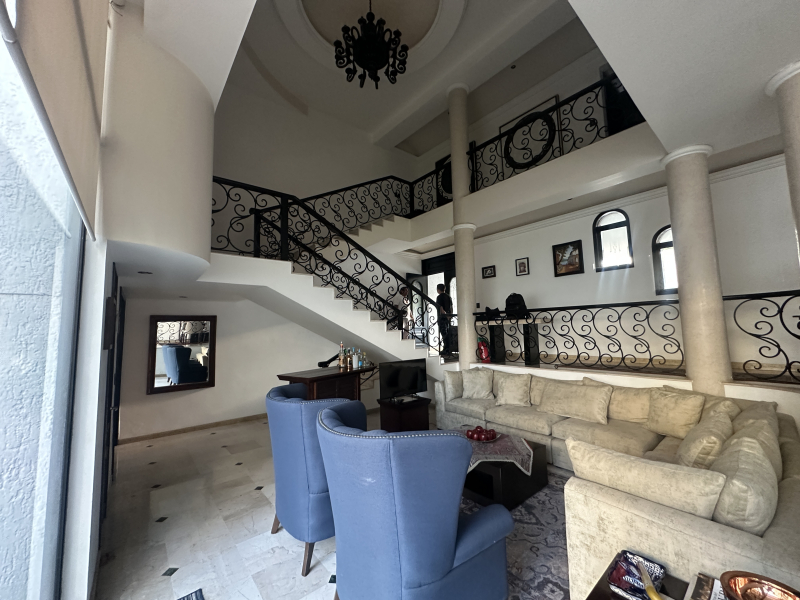 Casa En Venta En Puerta De Hierro