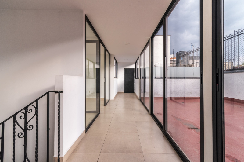 Casa con uso de suelo para oficinas en venta o renta, Del Valle Centro