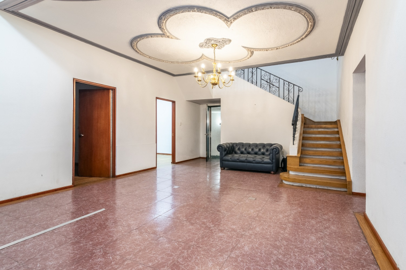 Casa con uso de suelo para oficinas en venta o renta, Del Valle Centro