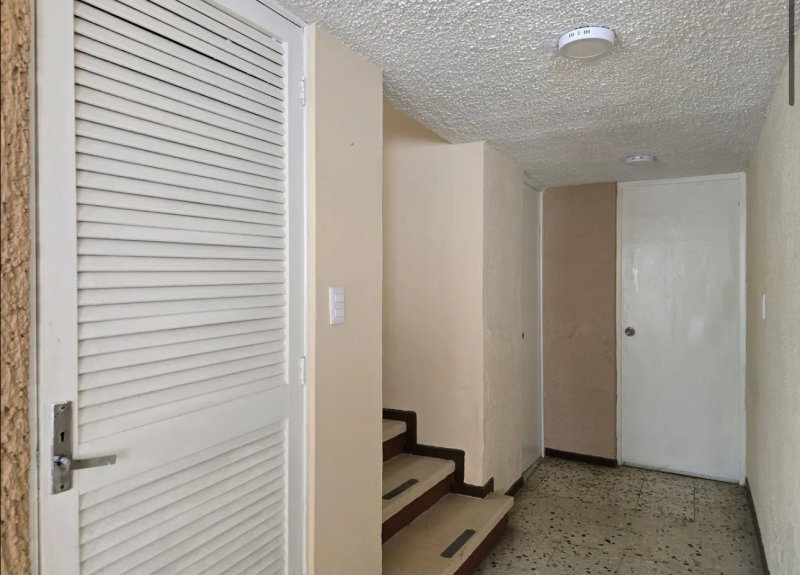 Casa En Venta En Colinas De Las Águilas