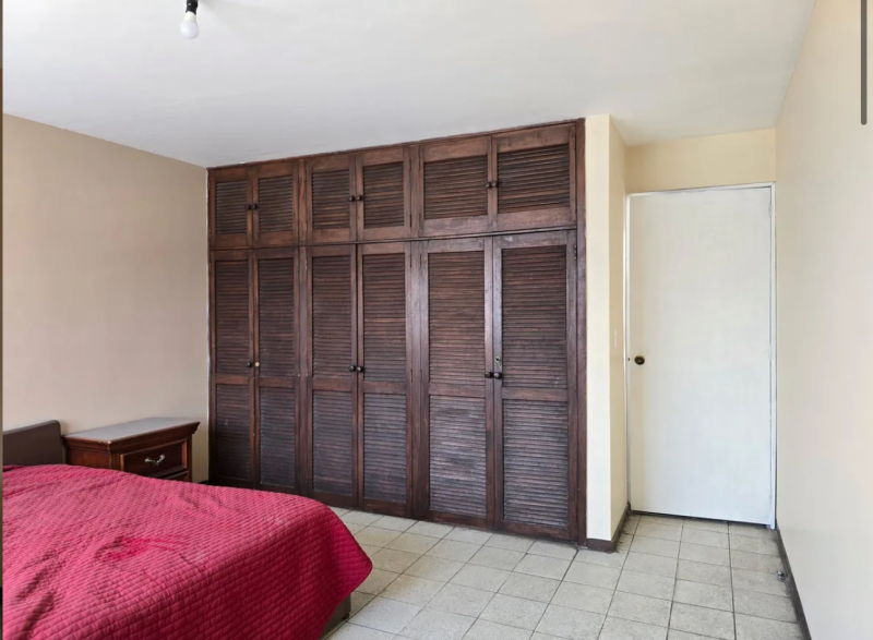 Casa En Venta En Colinas De Las Águilas