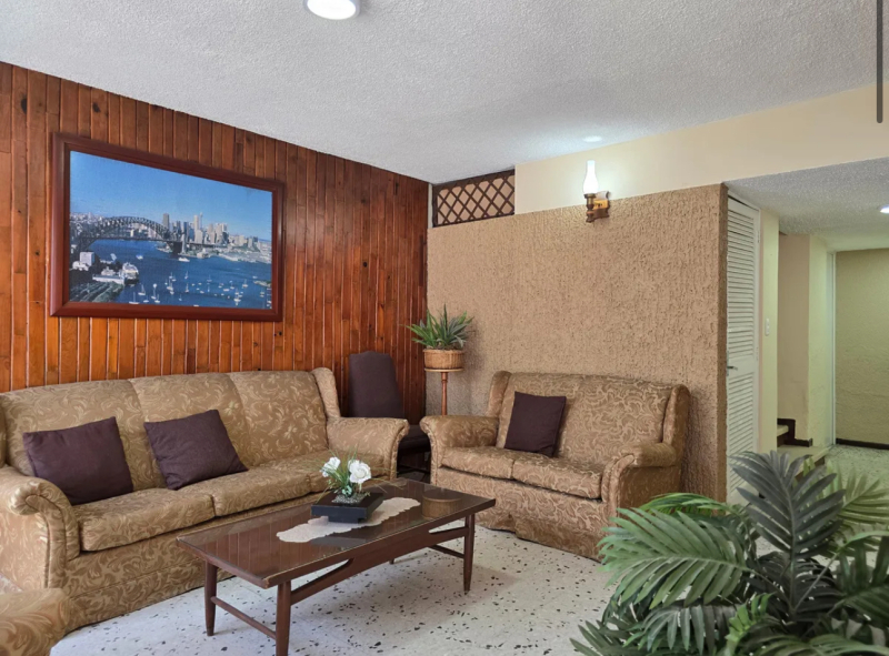 Casa En Venta En Colinas De Las Águilas