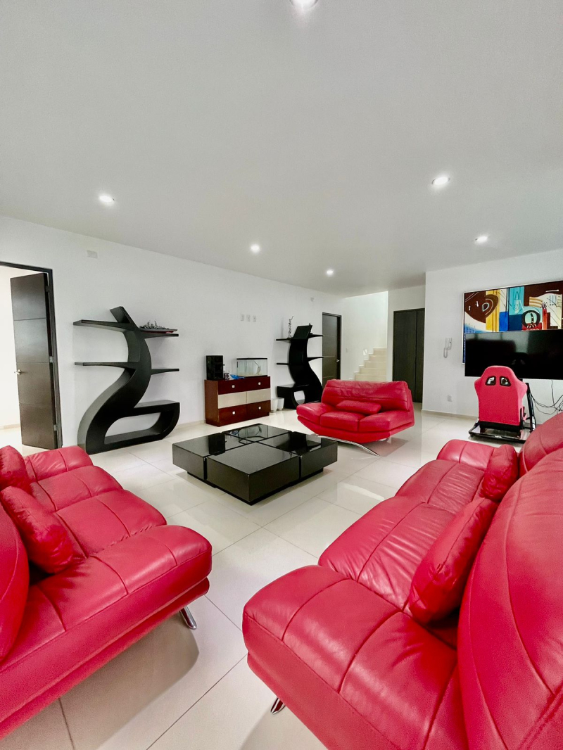 Casa En Condominio En Venta En Lomas De Valle Escondido