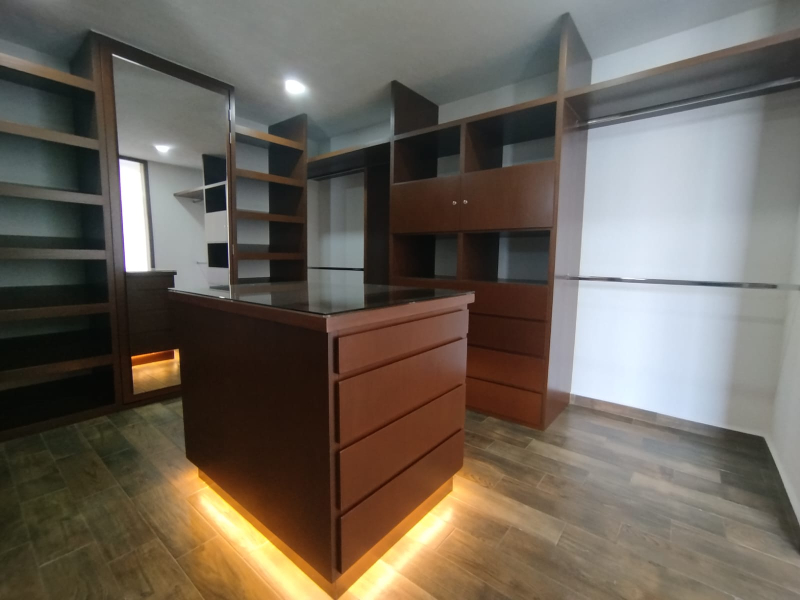 Casa En Venta En Lomas De Angelopolis