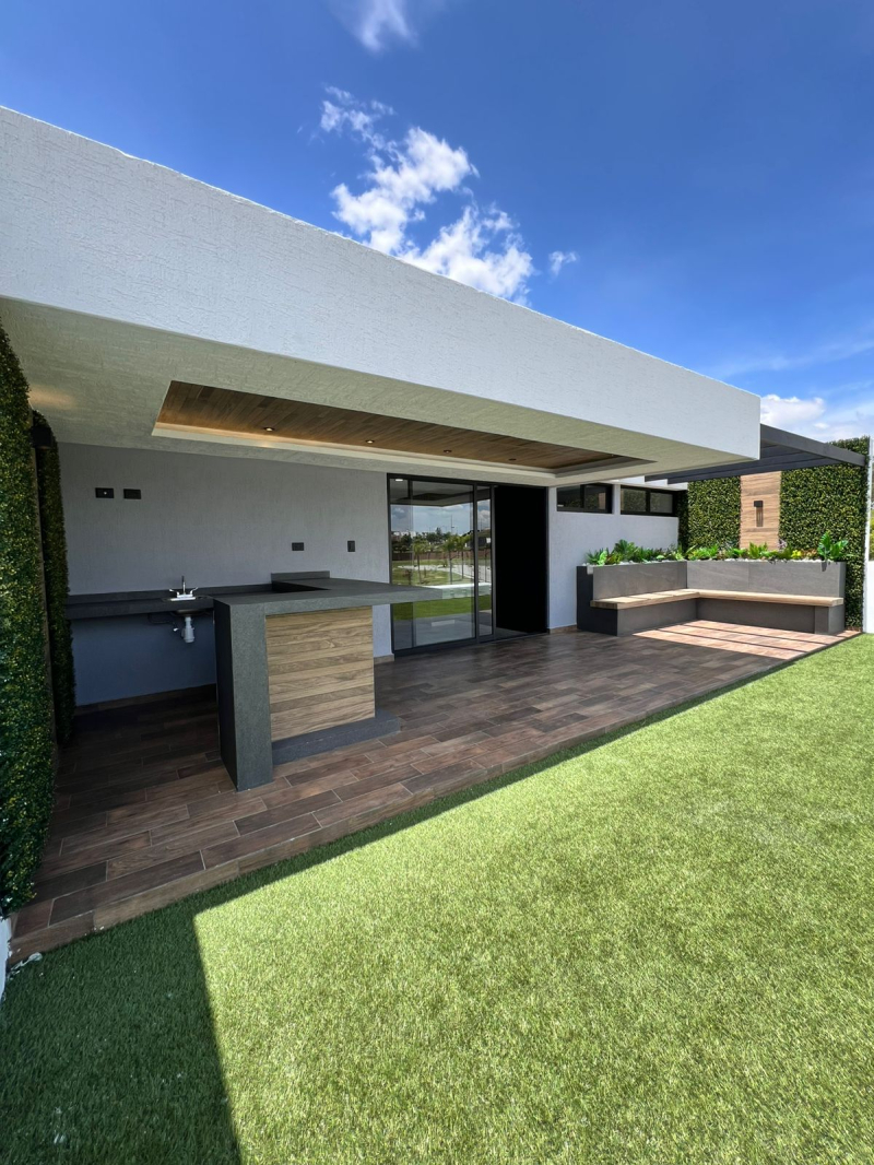 Casa En Venta En Lomas De Angelopolis