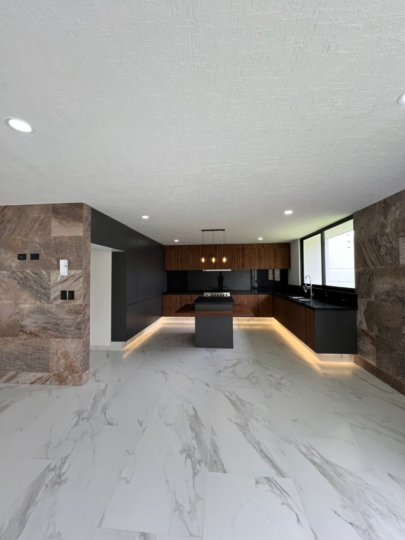 Casa En Venta En Lomas De Angelopolis