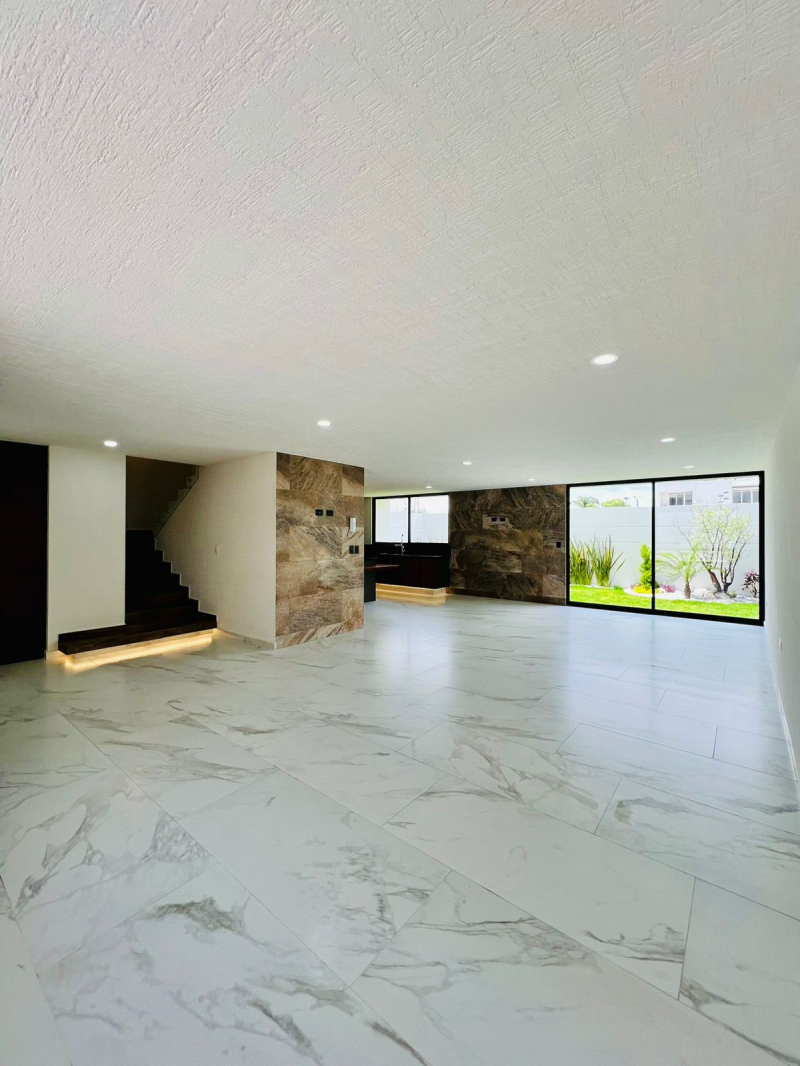 Casa En Venta En Lomas De Angelopolis