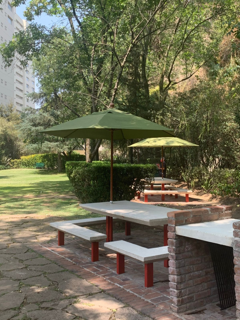 Departamento En Venta  En Lomas Country  Club