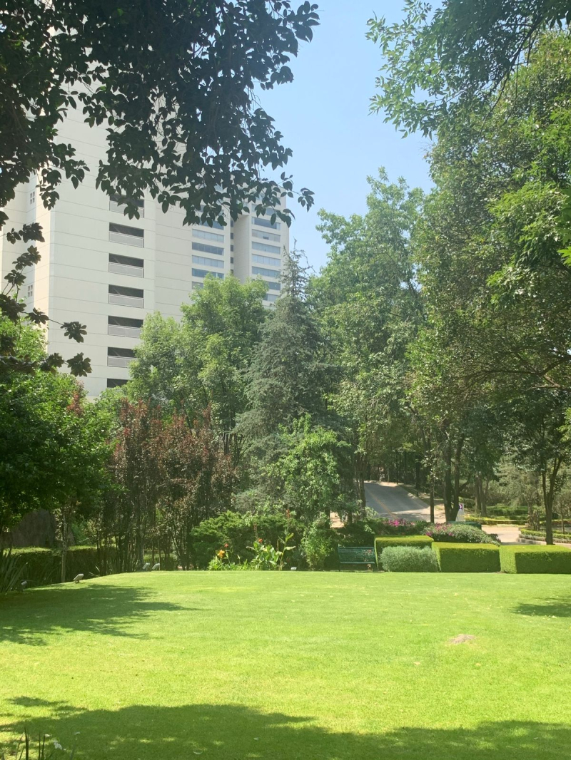 Departamento En Venta  En Lomas Country  Club