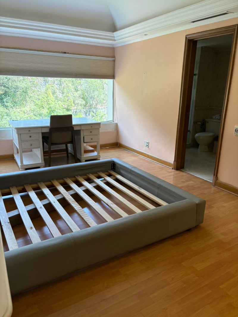 Departamento En Venta  En Lomas Country  Club