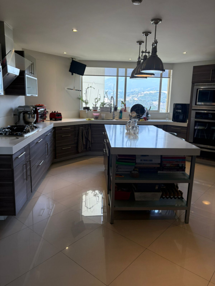 Departamento En Venta  En Lomas Country  Club