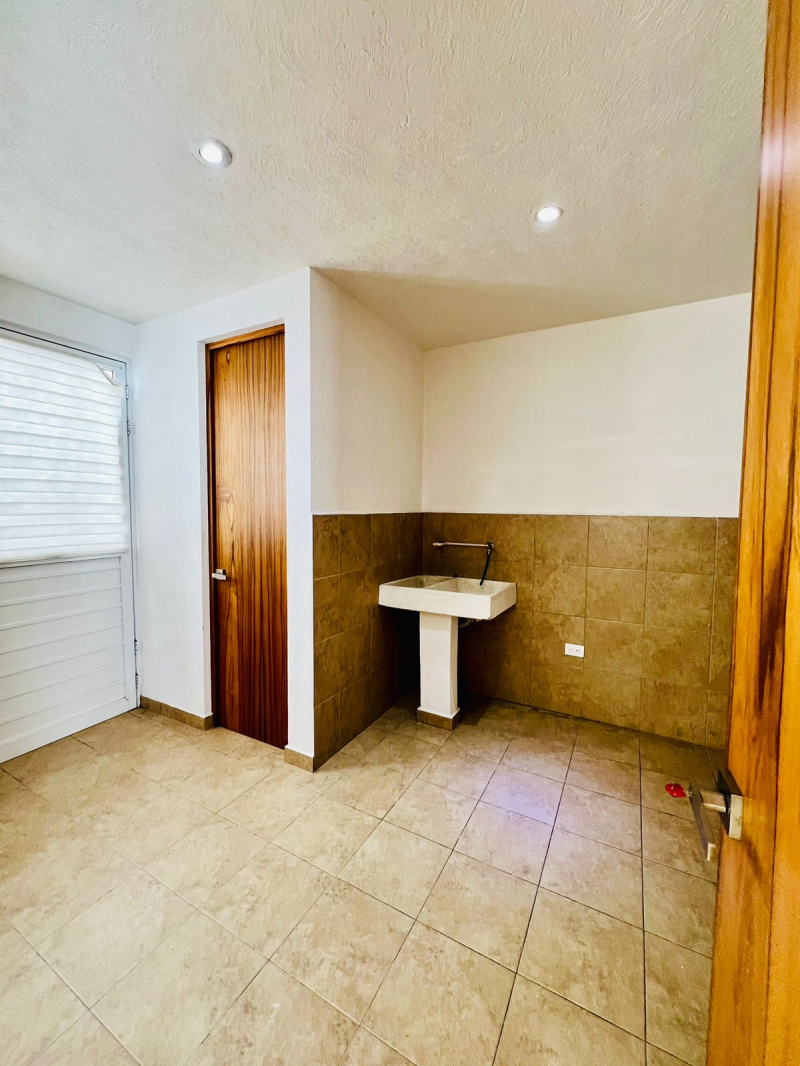 Casa En Venta En Lomas De Angelopolis