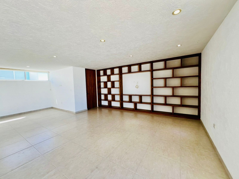 Casa En Venta En Lomas De Angelopolis