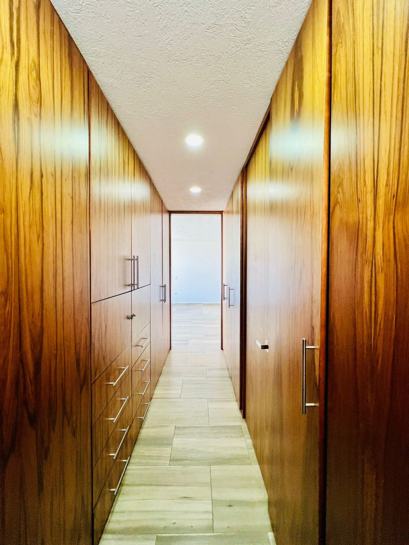 Casa En Venta En Lomas De Angelopolis