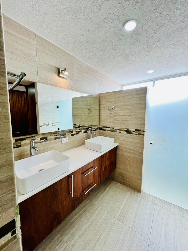 Casa En Venta En Lomas De Angelopolis