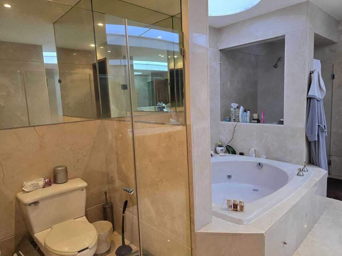 Preciosa Casa En Bosques De Las Lomas, Privada .  Renta