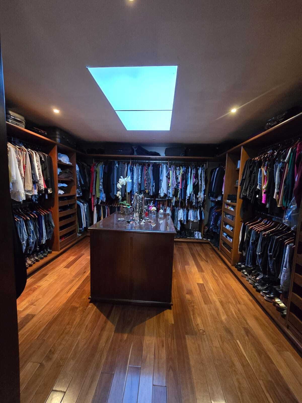 Preciosa Casa En Bosques De Las Lomas, Privada .  Renta