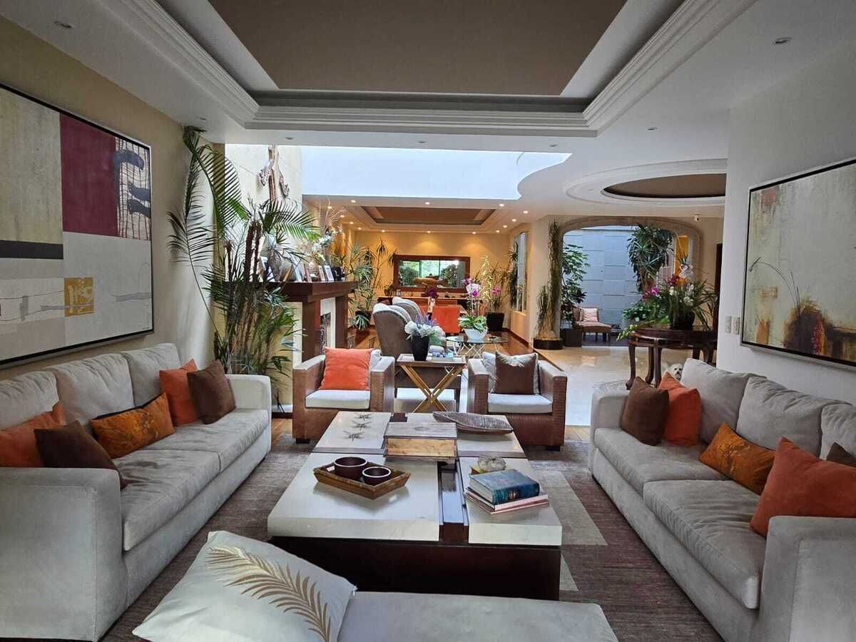 Preciosa Casa En Bosques De Las Lomas, Privada .  Renta