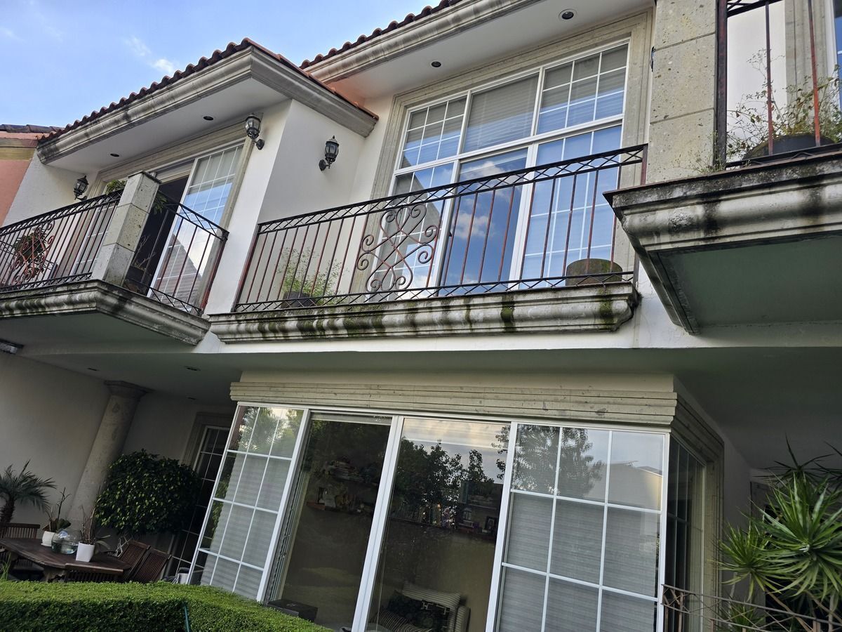 Preciosa Casa En Bosques De Las Lomas, Privada .  Renta