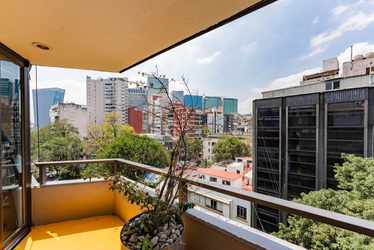 EN VENTA DEPARTAMENTO PH CON EXCELENTE TERRAZA  , A PASOS DEL PARQUE LINCOLN