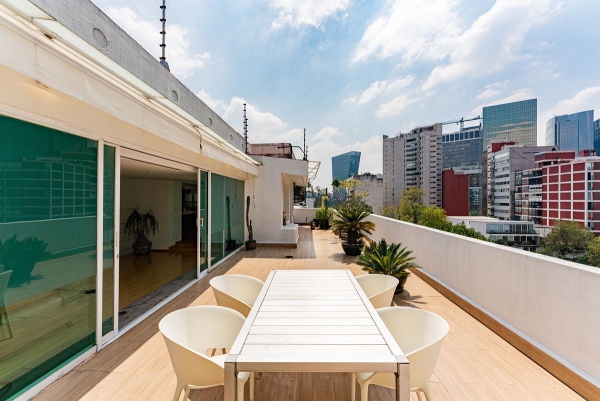 EN VENTA DEPARTAMENTO PH CON EXCELENTE TERRAZA  , A PASOS DEL PARQUE LINCOLN