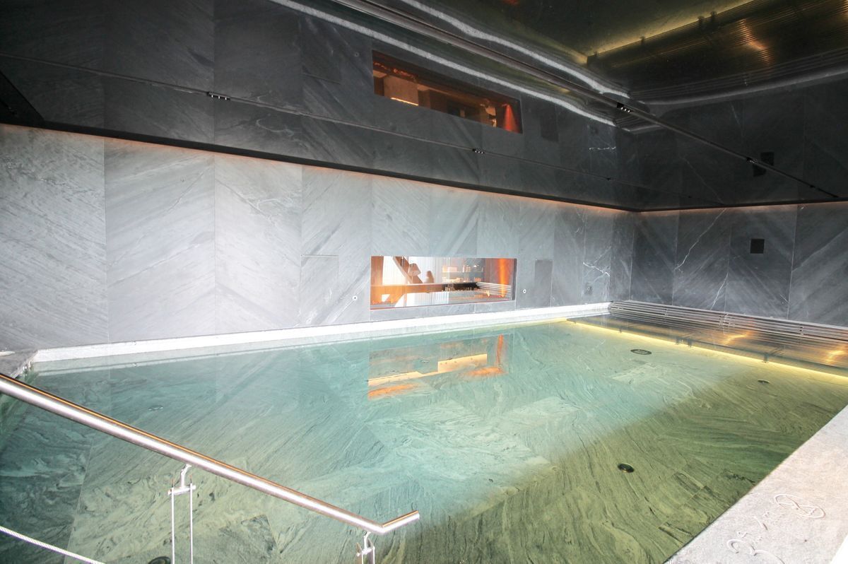 EN RENTA DEPARTAMENTO  AMUEBLADO EN RITZ CARLTON