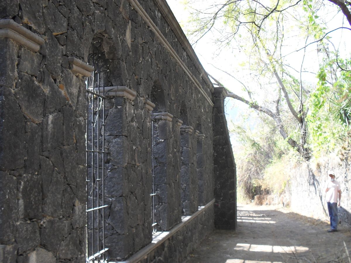 Terreno Con Uso De Posible Hotel - Venta