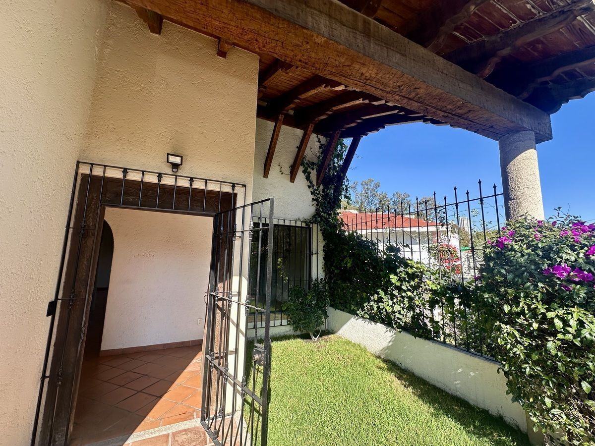 CASA CON SEGURIDAD EN VENTA . UNA SOLA PLANTA