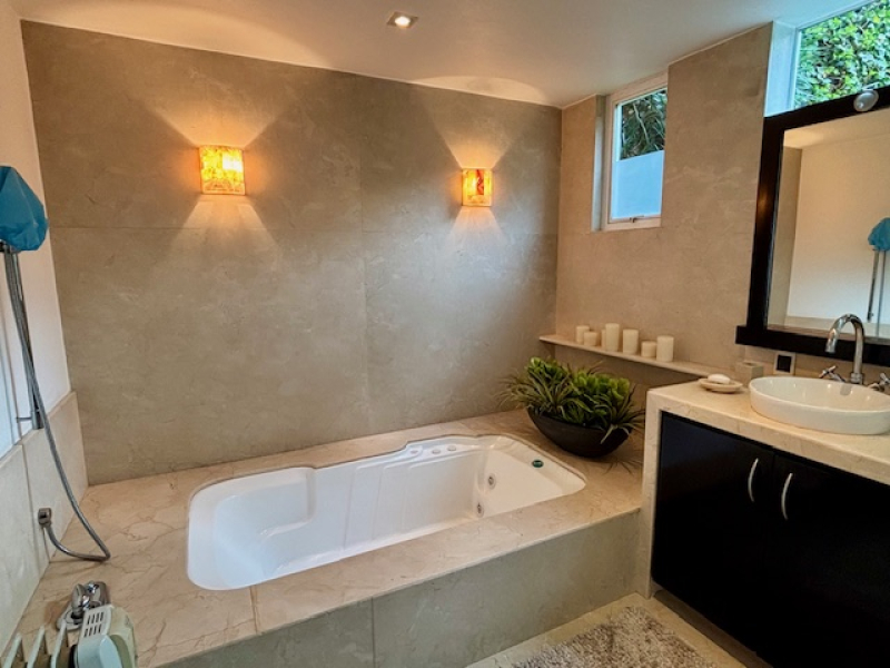 Casa En Venta En Bosques De La Herradura