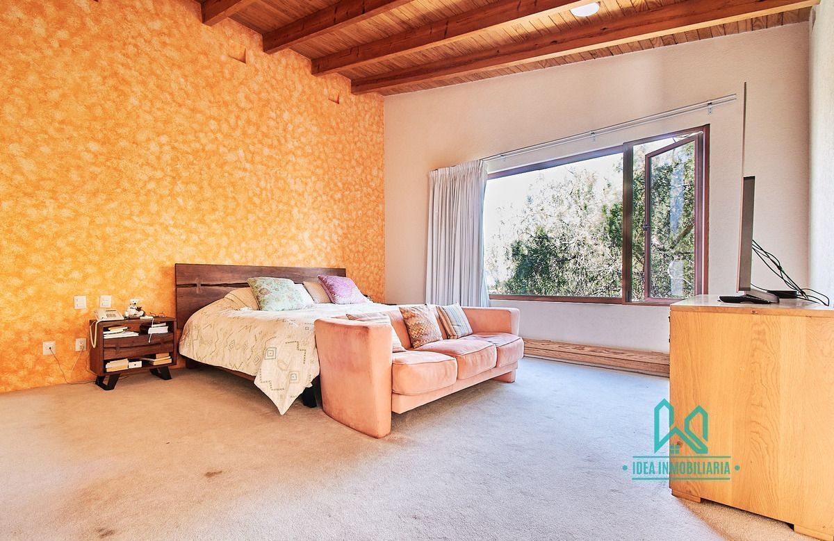 Casa Con Gran Jardín En Romero De Terreros Ideal Para Familias