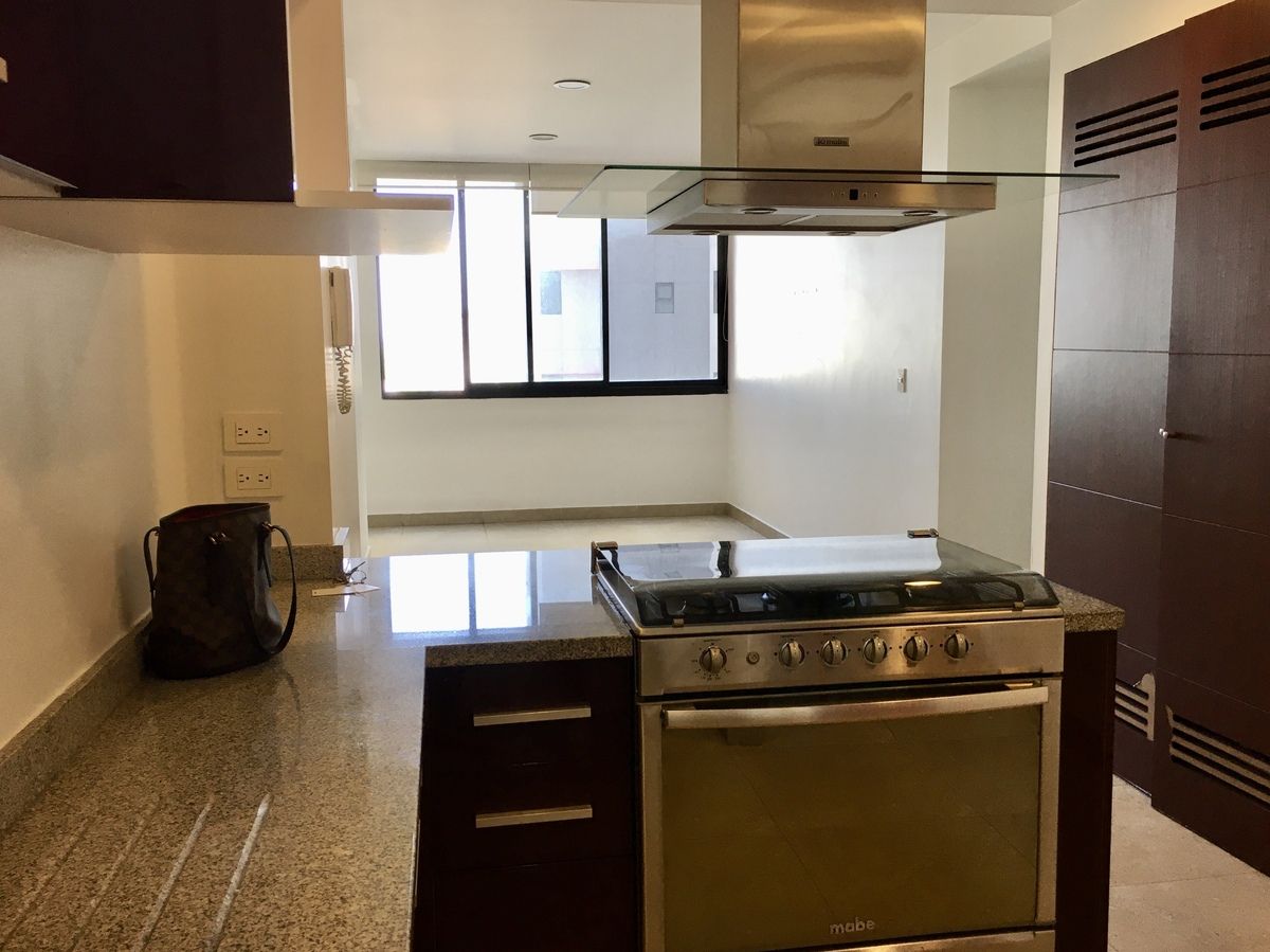 Rento Departamento Atrás Del Museo Soumaya Y Antara, Cerca De Polanco. Polarea