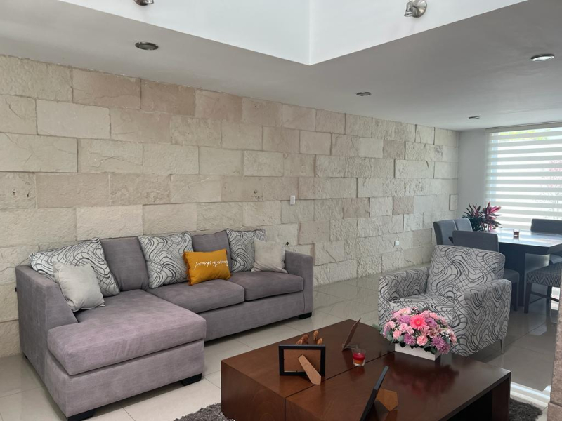 Casa Amueblada En Renta En Lomas De Angelopolis