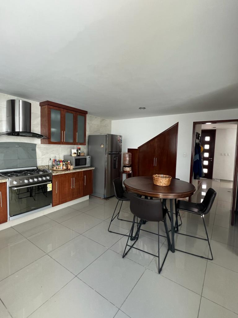 Casa Amueblada En Renta En Lomas De Angelopolis