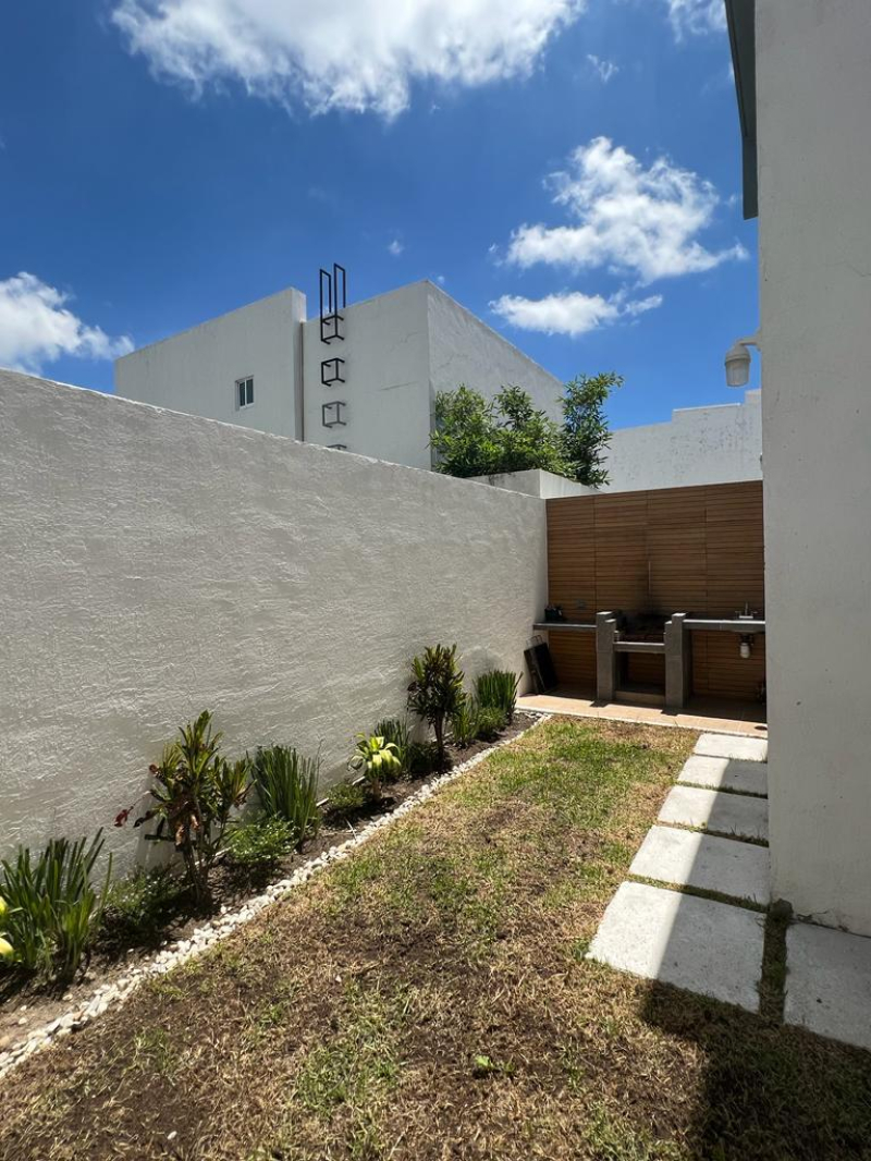 Casa Amueblada En Renta En Lomas De Angelopolis