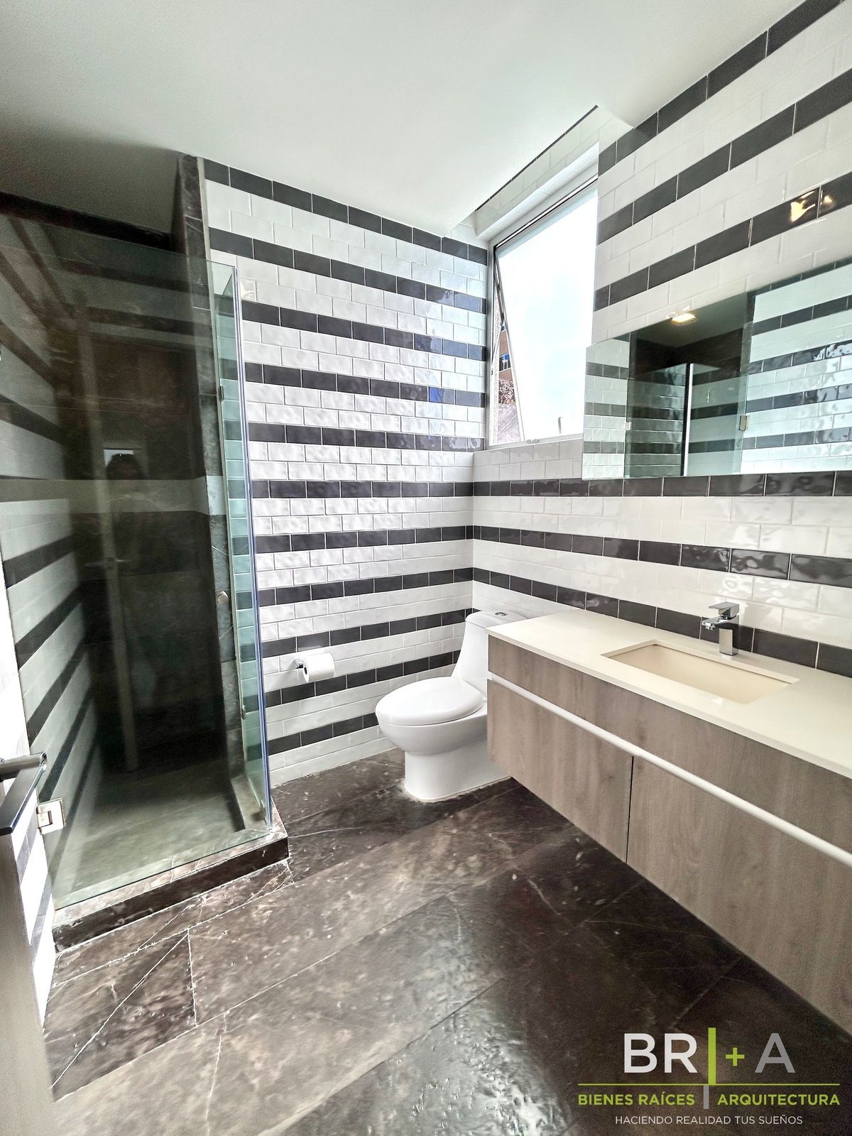 Departamento En Venta En Villa Florence Con Terraza.