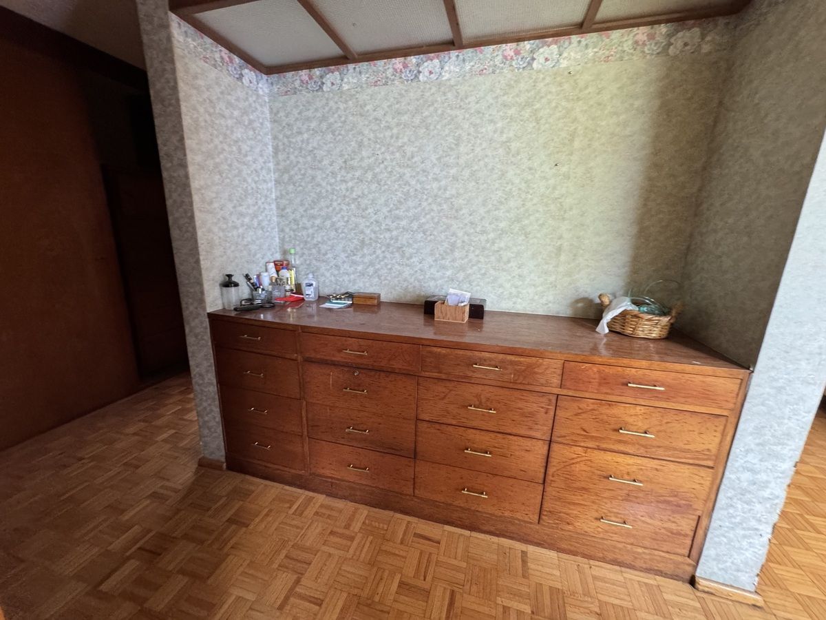 Casa para remodelar en calle arbolada en San Ángel Inn