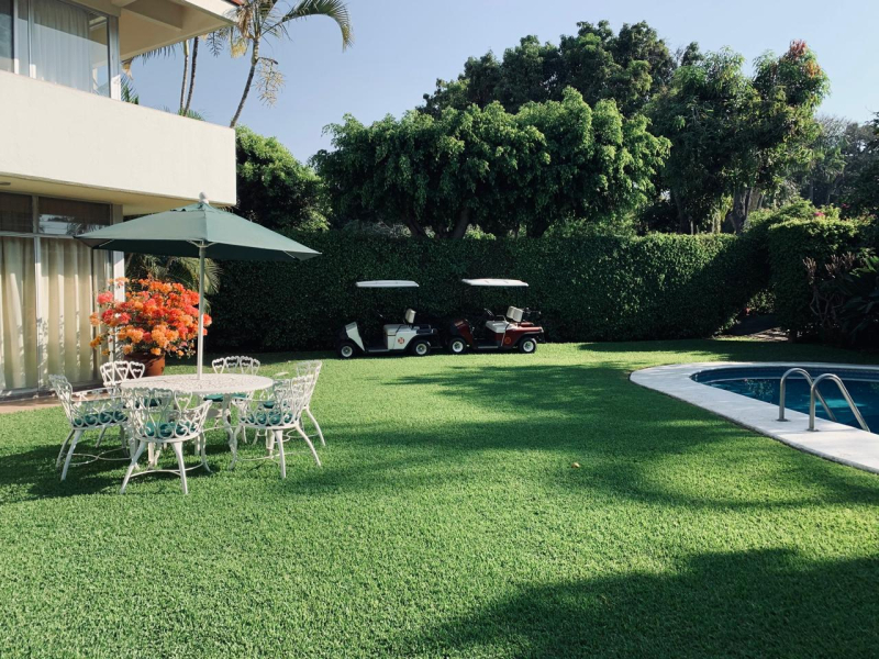 Casa En Venta   Viveros  De  Cocoyoc