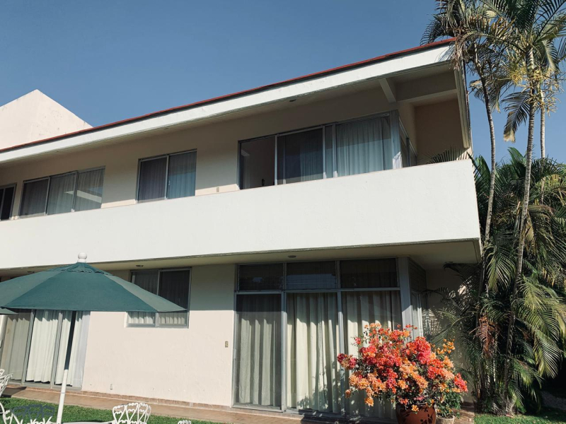 Casa En Venta   Viveros  De  Cocoyoc