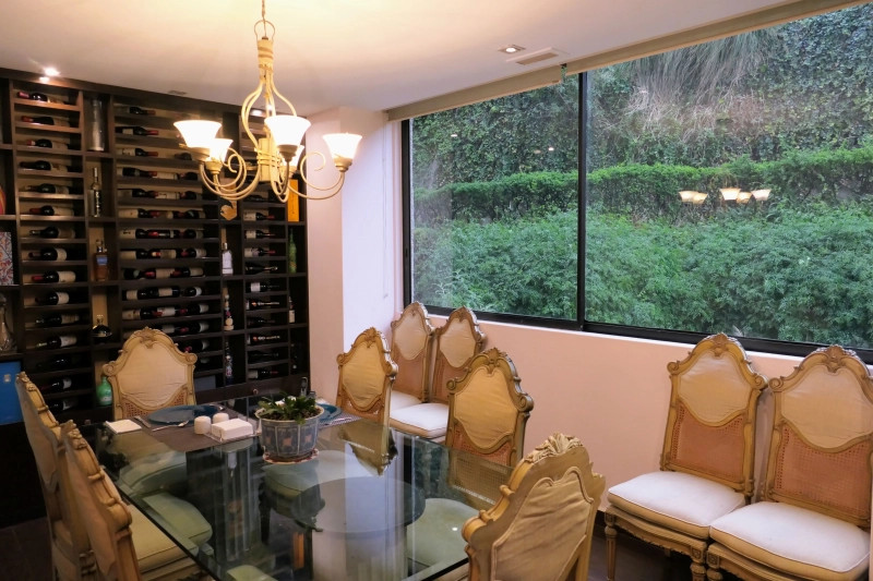 Departamento Clásico Junto Al Bosque En VENTA, Un Refugio De Arte, Luz Y Naturaleza En Las Lomas, Ciudad De México