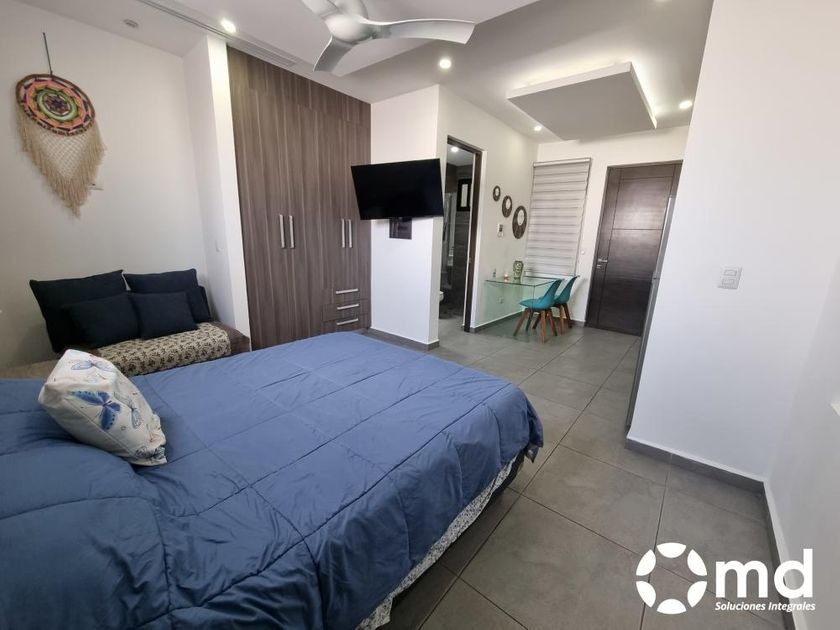 Venta Departamento Amueblado En  Playa Del Carmen 