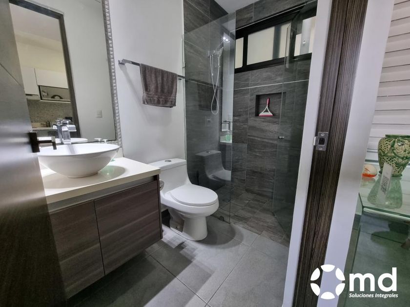 Venta Departamento Amueblado En  Playa Del Carmen 
