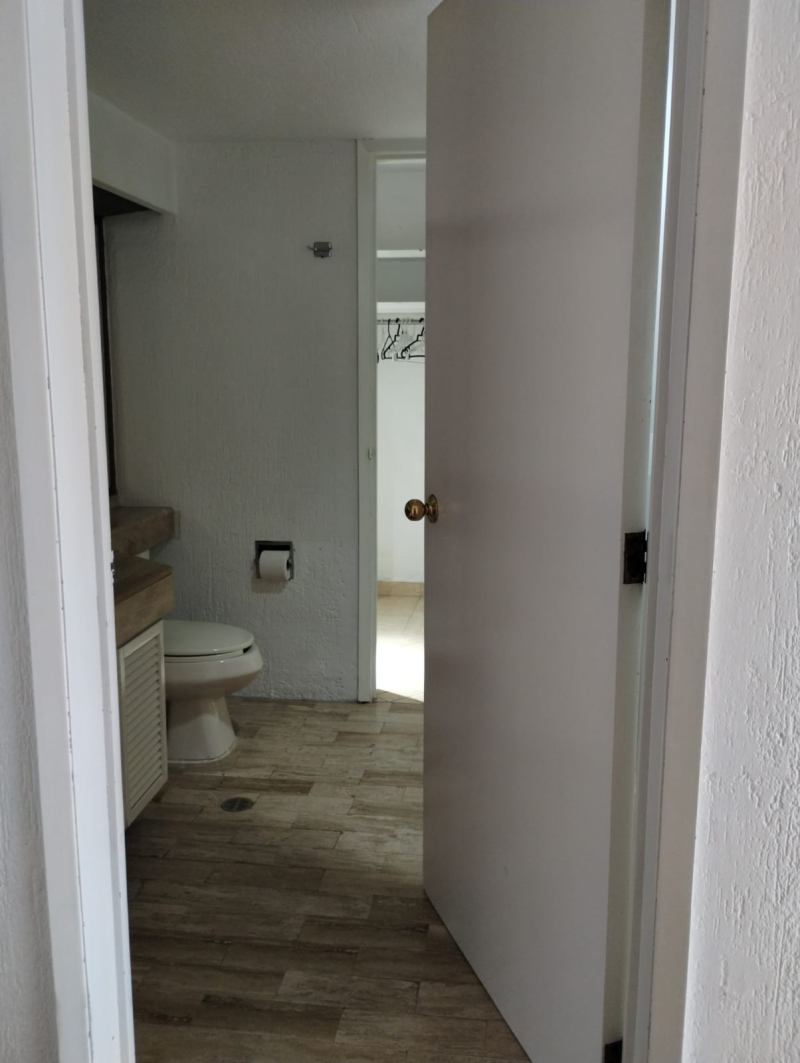 Departamento Luminoso En Venta En Guadalajara Col. Americana