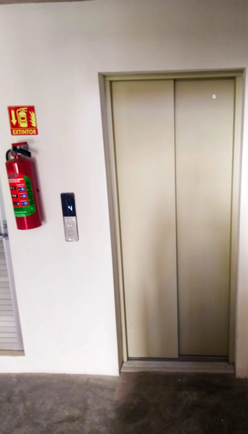 Renta Departamento Con Roof Común  Muy Cerca Del Metro Tlatelolco Y Metro Bus Guerrero 