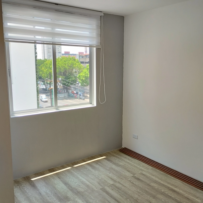 Renta Departamento Con Roof Común  Muy Cerca Del Metro Tlatelolco Y Metro Bus Guerrero 