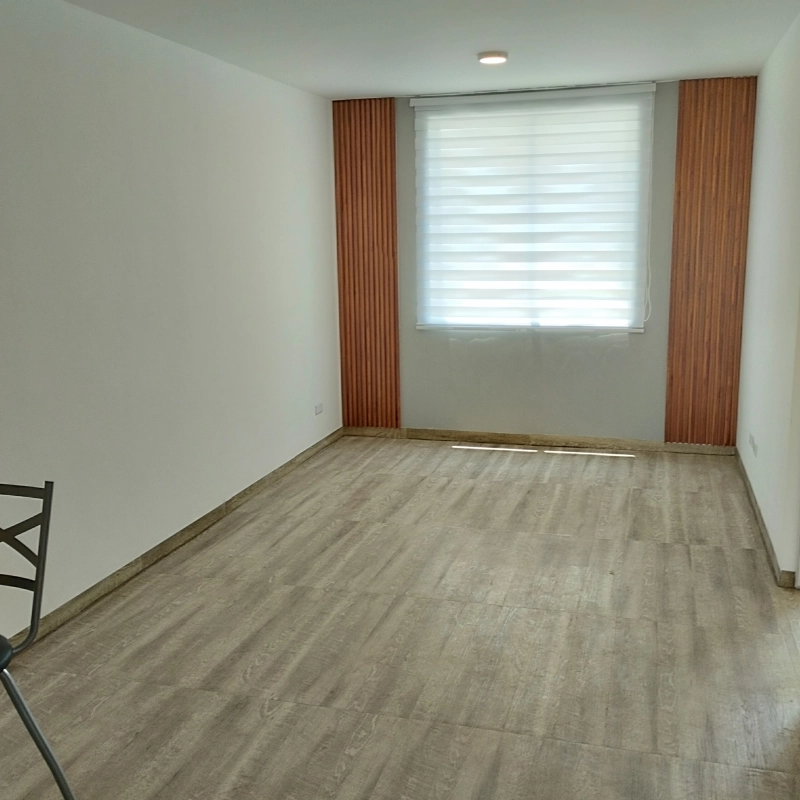 Renta Departamento Con Roof Común  Muy Cerca Del Metro Tlatelolco Y Metro Bus Guerrero 