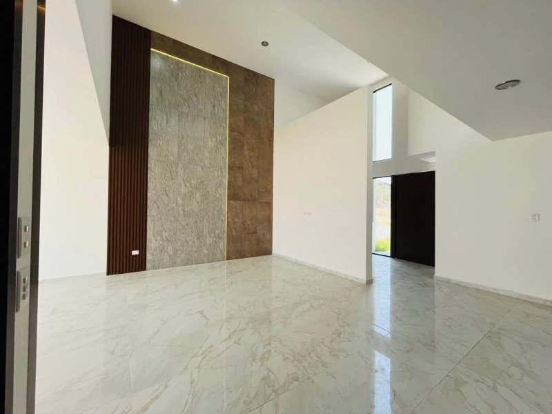 Casa En Venta En Lomas De Angelopolis