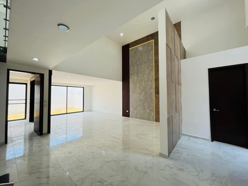 Casa En Venta En Lomas De Angelopolis