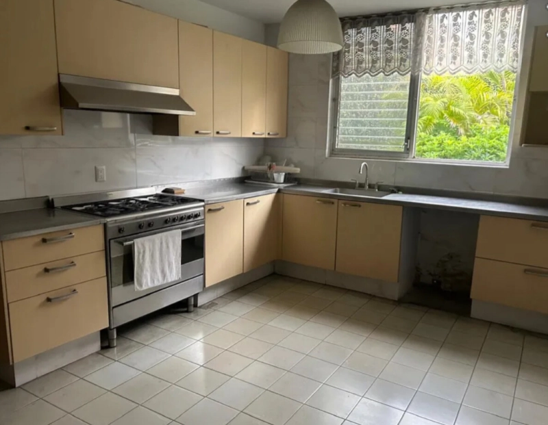 CASA EN VENTA EN PROVIDENCIA PARA EDIFICIO