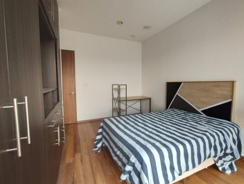 Venta Departamento En Grand Tower Del Valle, Piso 21 Vista Al Sur, 3 Recamaras