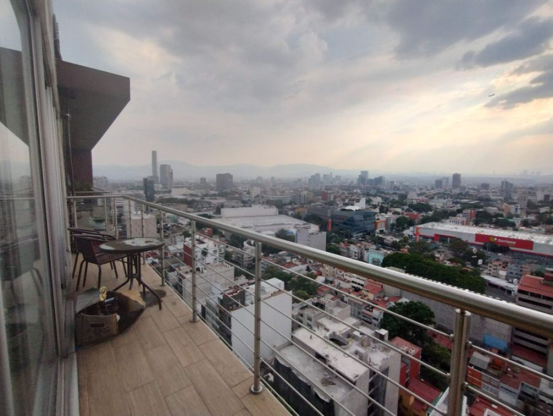 Venta Departamento en Grand Tower del Valle, piso 21 vista al Sur, 3 recamaras